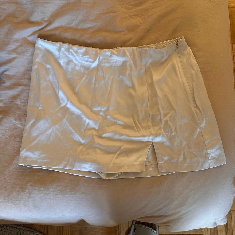 Abercrombie White Mini Skort